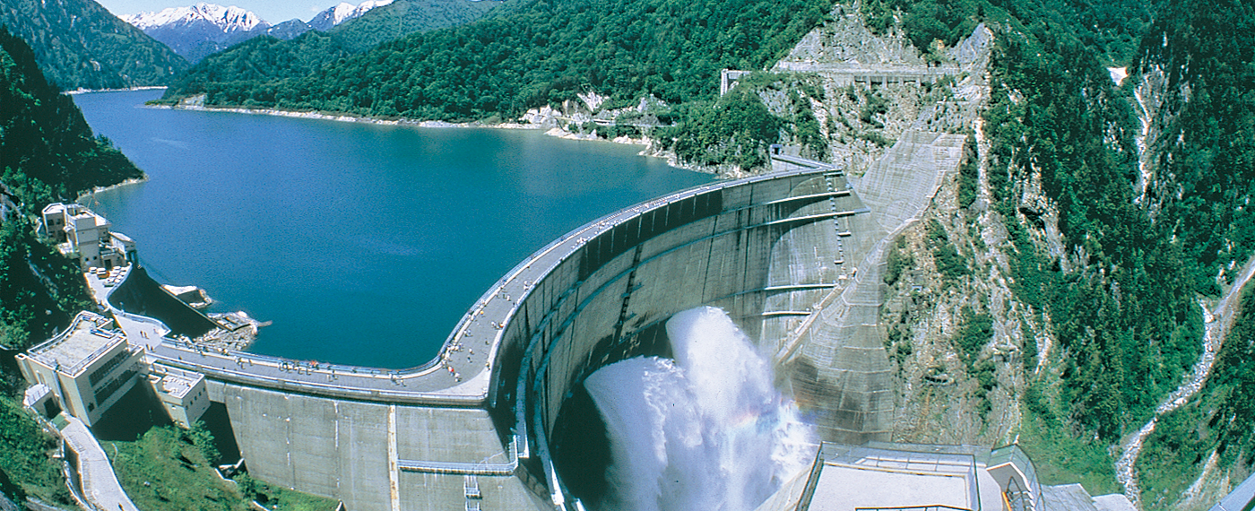 This dam is 186 m tall and 10 cubic meters of water pass through it every second.